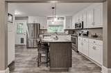 592 Morton Avenue - Photo 17