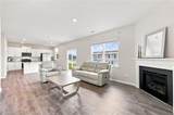 1420 Carisbrooke Drive - Photo 4