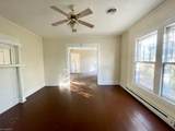 902 Haywood Street - Photo 5