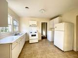902 Haywood Street - Photo 7