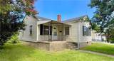 1513 Summit Avenue - Photo 1