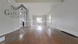 1006 Holton Place - Photo 4