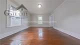 1006 Holton Place - Photo 6