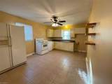 307 Oakwood Street - Photo 4
