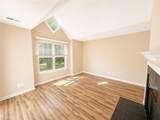 5020 Thoroughbred Lane - Photo 5