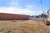823 Center Street - Photo 15