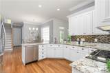 1018 Lochshire Drive - Photo 17