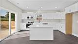 135 Glasmere Court - Photo 14