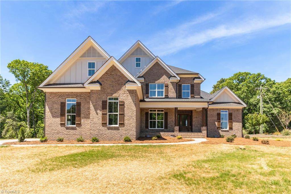 4011 Estate Drive - Photo 1