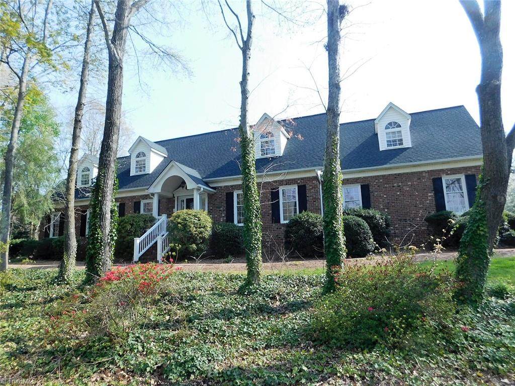 109 Windermere Way - Photo 1