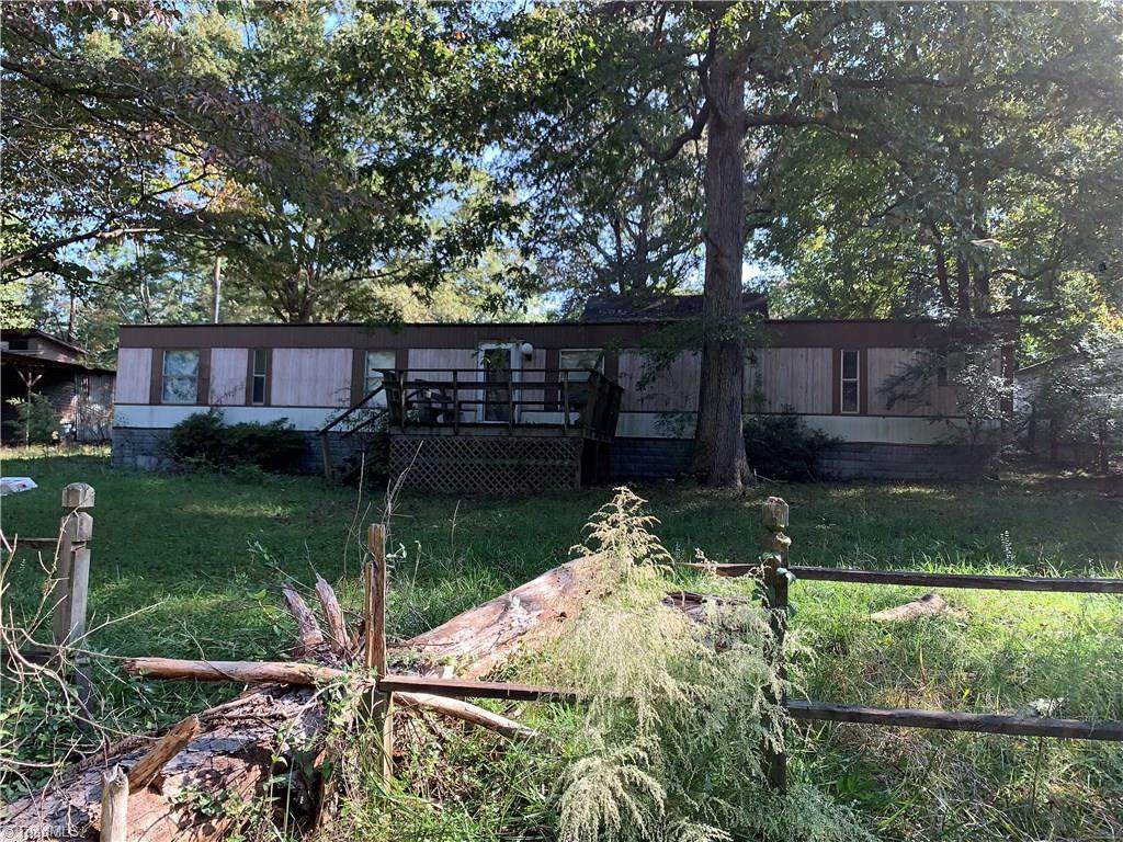 188 Hillcrest Road - Photo 1