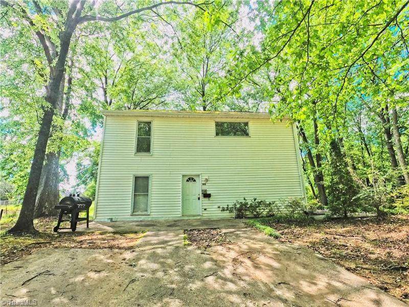 1421 Bogart Street - Photo 1