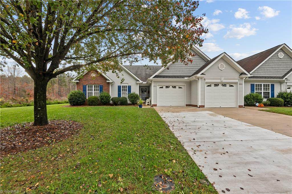 3911 Creekside Court - Photo 1