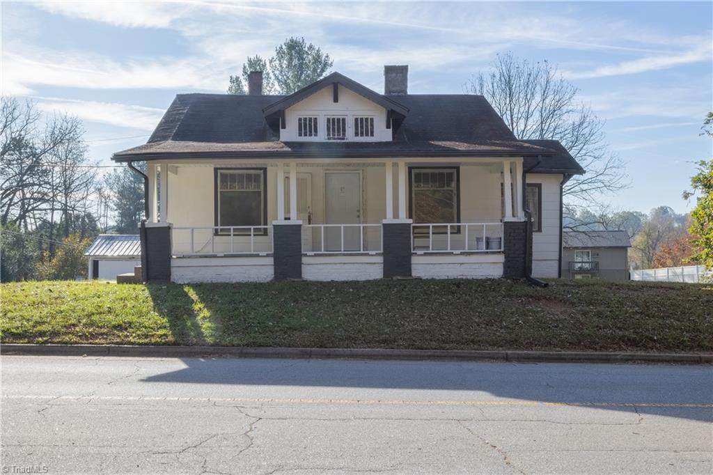 5724 Shattalon Drive - Photo 1