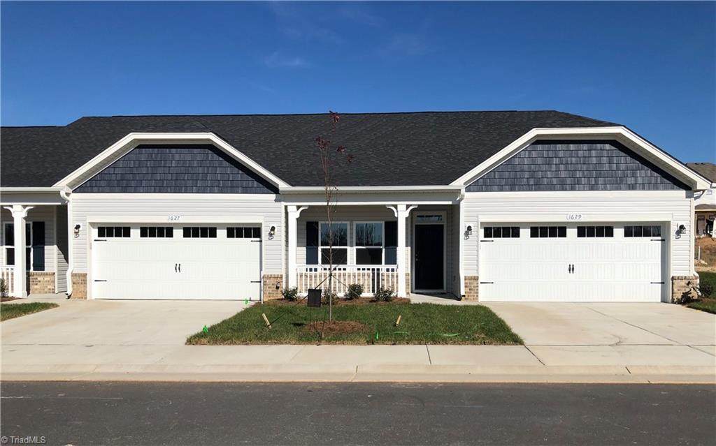 1622 Coopers Hawk Drive - Photo 1