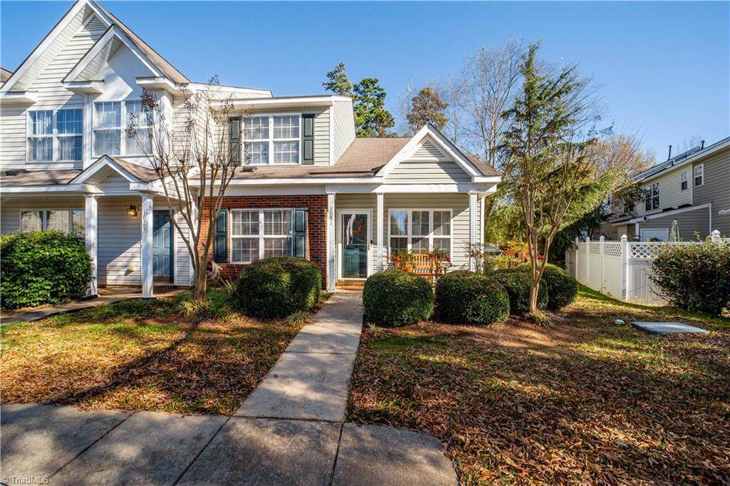 1031 Oak Blossom Way - Photo 1
