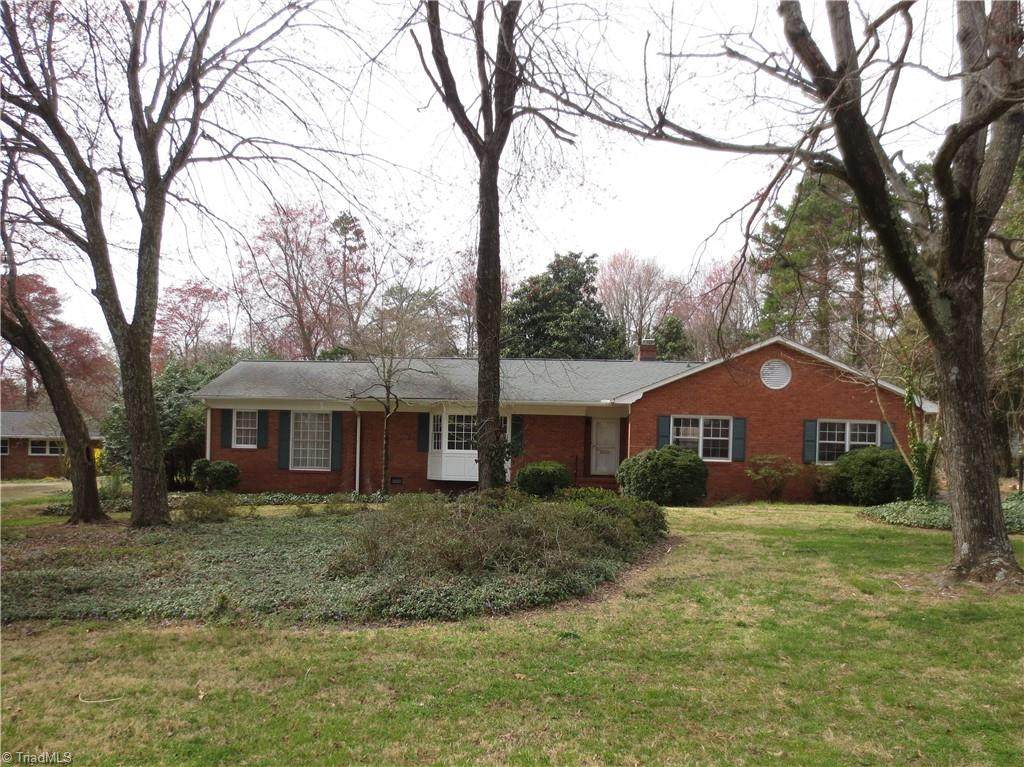 210 Harmon Court - Photo 1