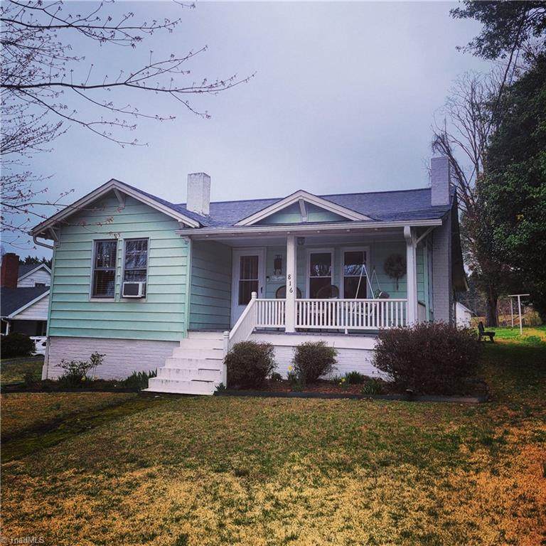 816 Haymore Street - Photo 1