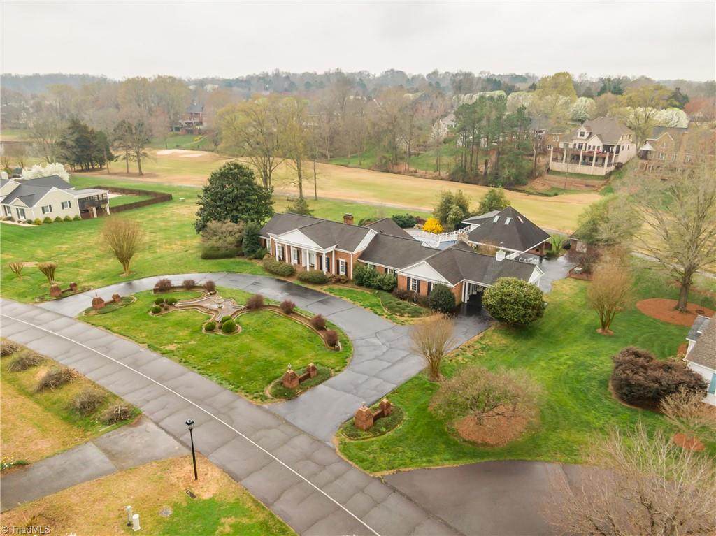 176 Juniper Circle - Photo 1