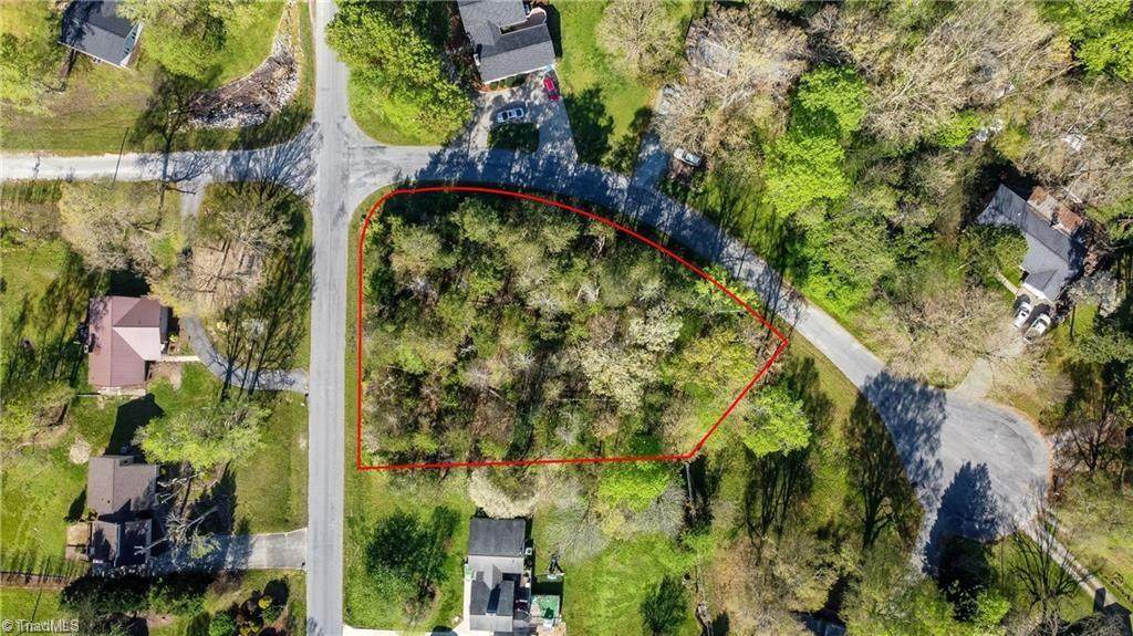 5805 Bartlett Drive - Photo 1