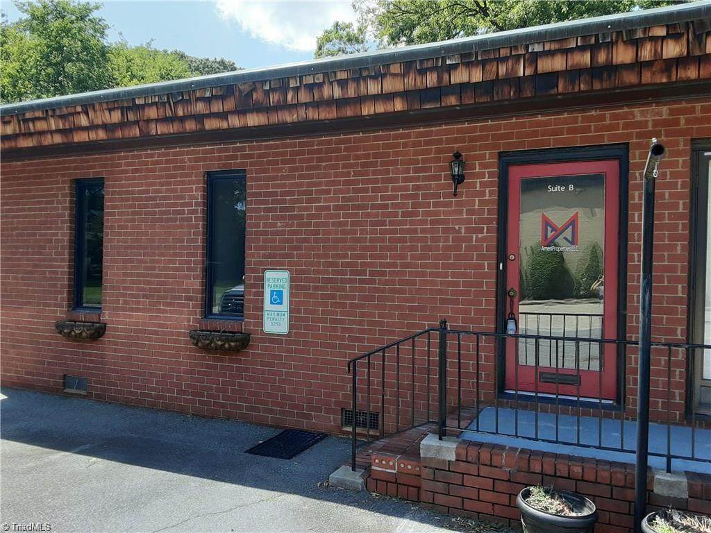 401-B Center Street - Photo 1