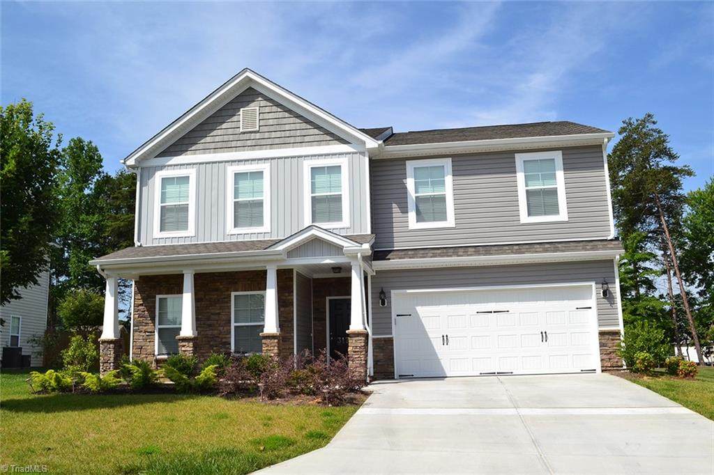 4822 Knollview Drive - Photo 1