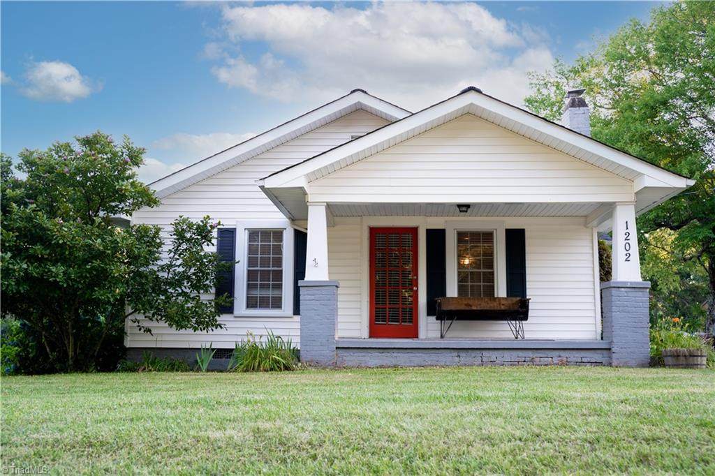 1202 Cox Avenue - Photo 1