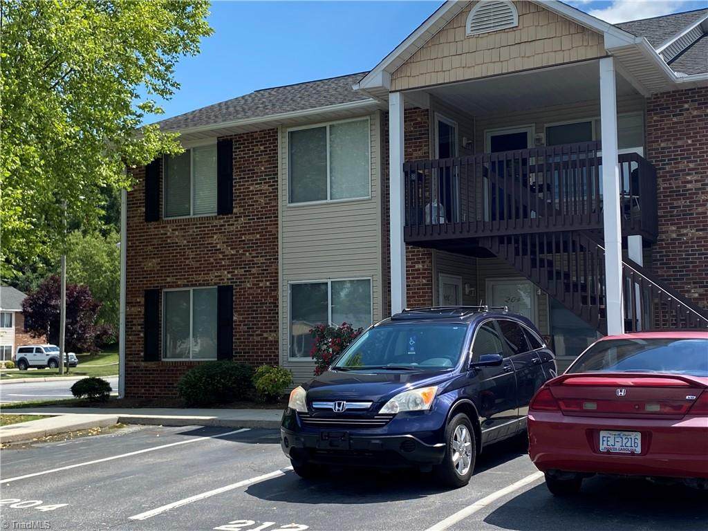 214 Westbrook Court - Photo 1
