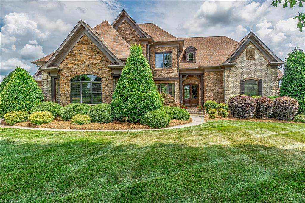 8886 Cravenwood Drive - Photo 1
