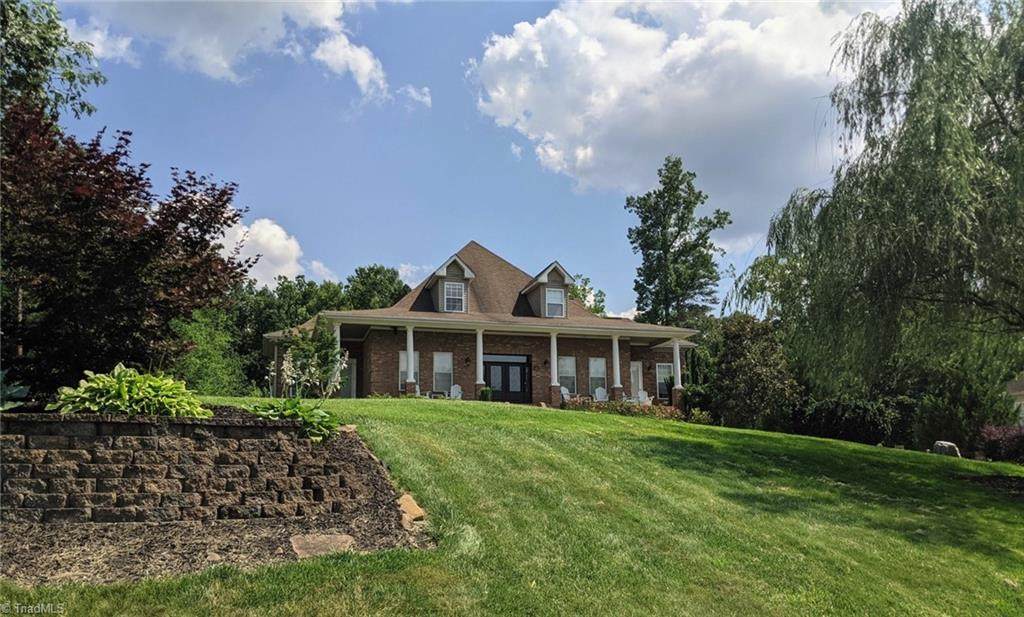 3292 Minglewood Trail - Photo 1