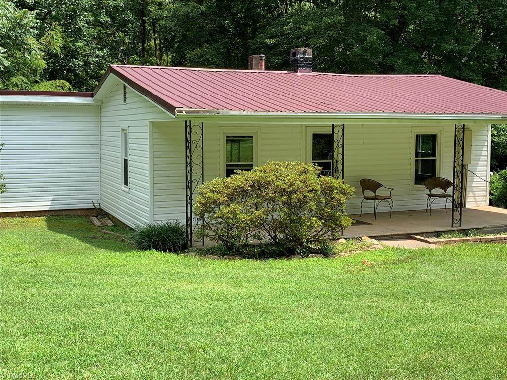 1085 Troy Joyce Road - Photo 1