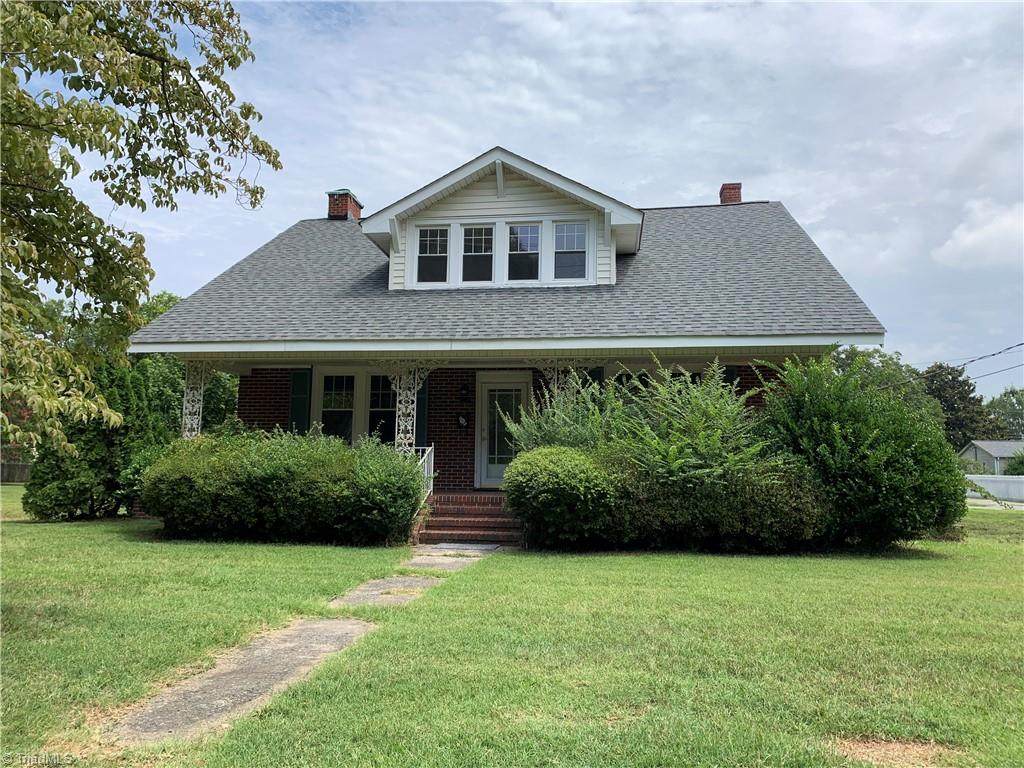 609 Salisbury Street - Photo 1