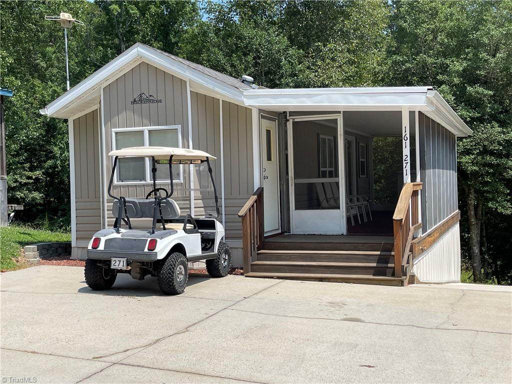 161 Club House Drive - Photo 1