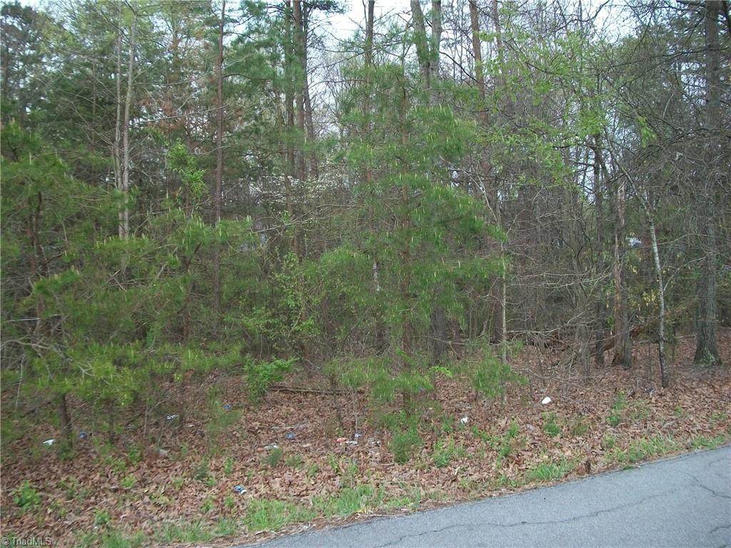 000 Sunset Drive - Photo 1