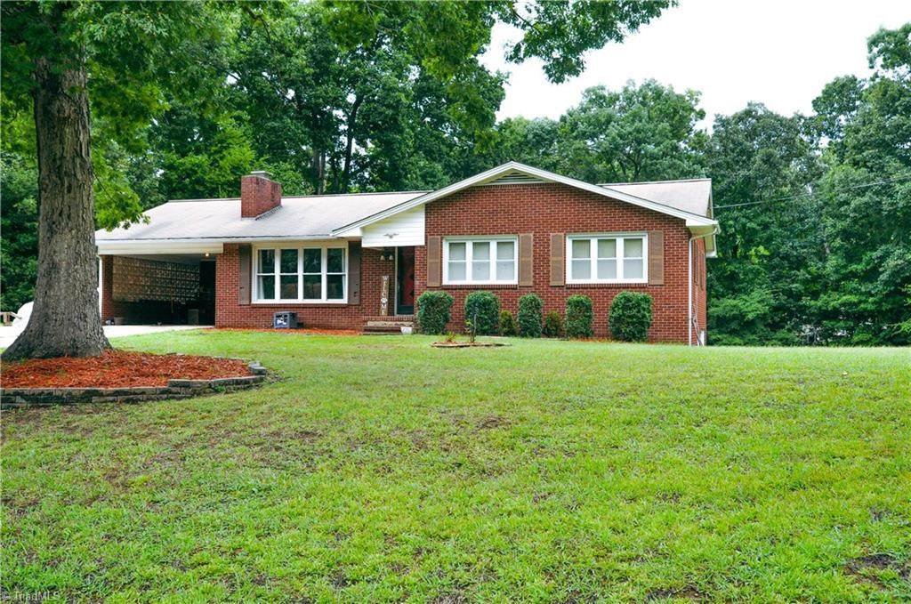 410 Queens Drive - Photo 1