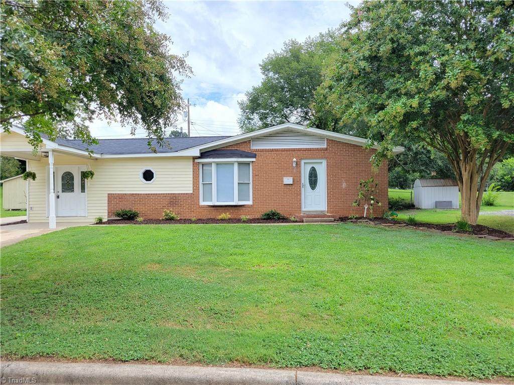 417 Doggett Drive - Photo 1