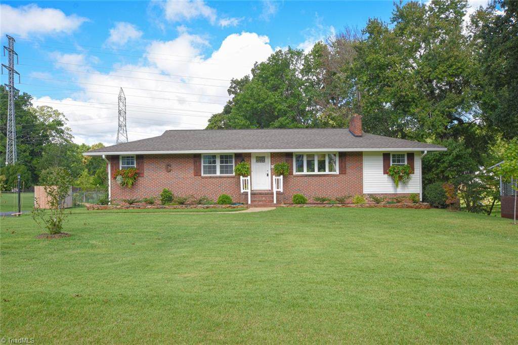 624 Willowbrook Lane - Photo 1