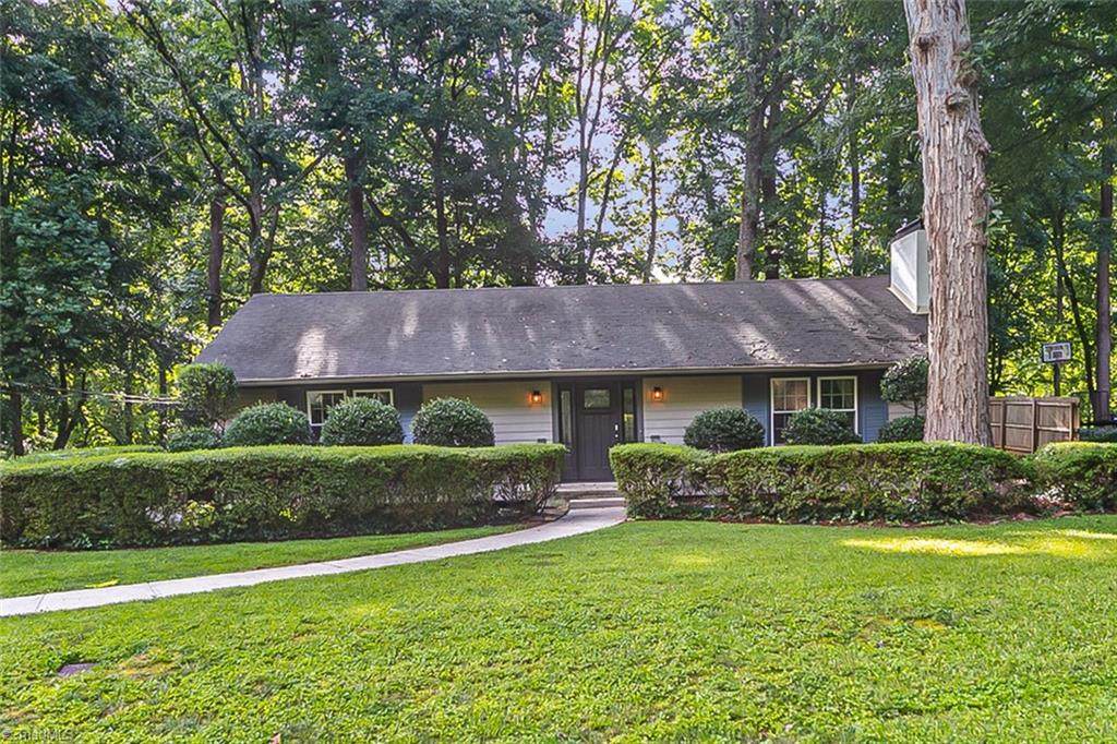 229 Creekwood Drive - Photo 1