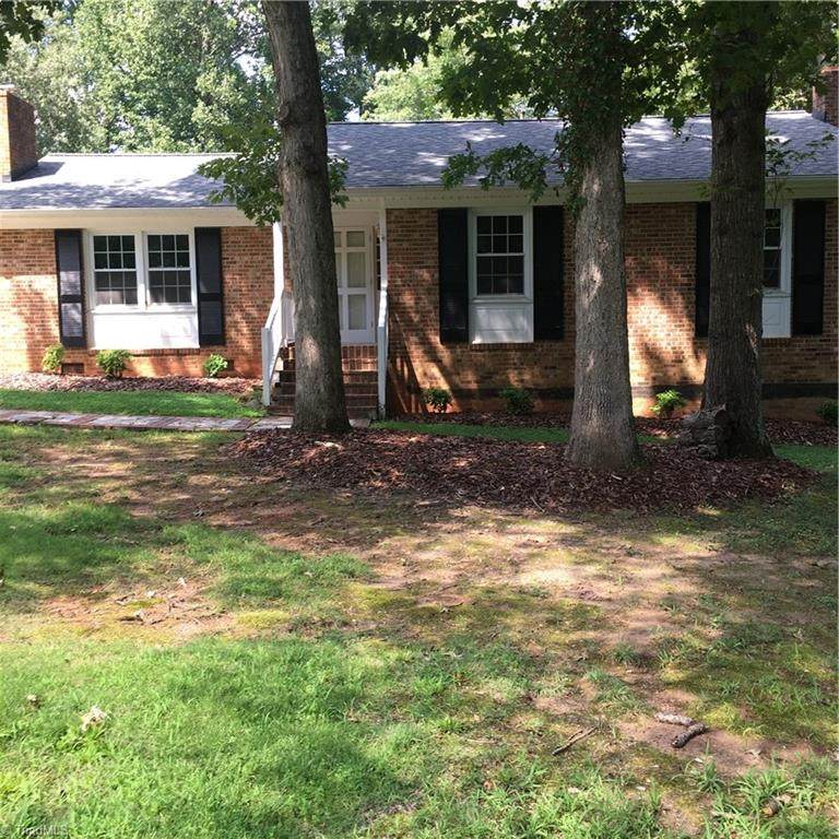 4018 Sedgewood Lane - Photo 1