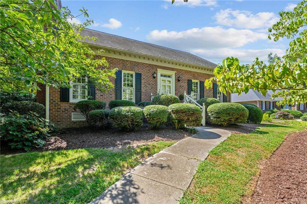 623 Long Avenue - Photo 1