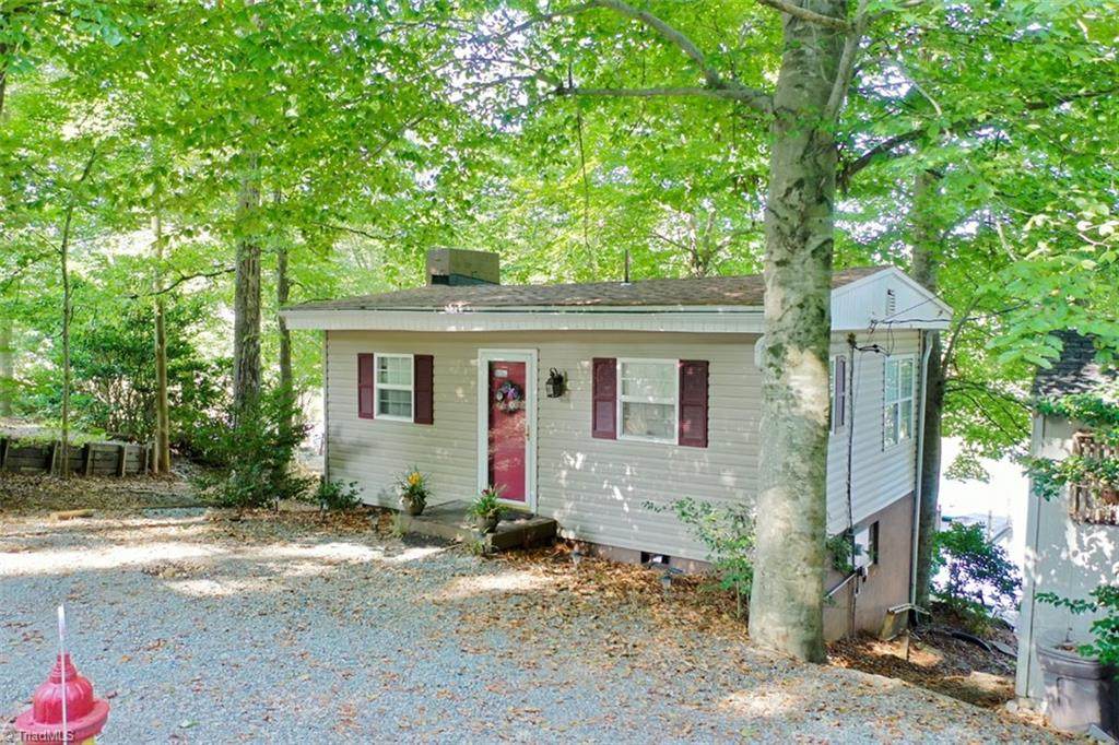 718 Lake Drive 9 - Photo 1