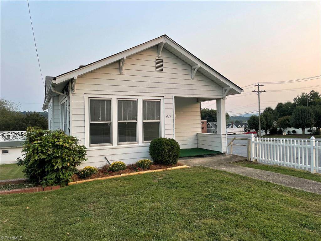 411 D Street - Photo 1