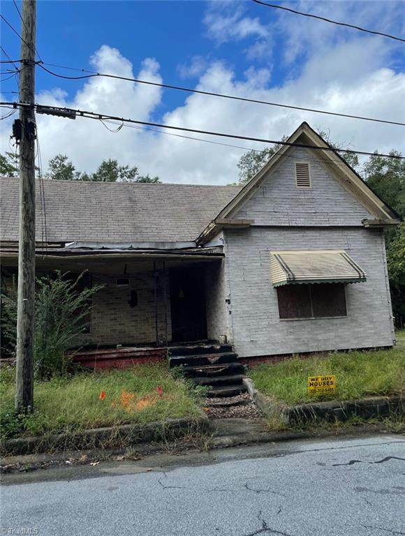 409 Banks Street - Photo 1