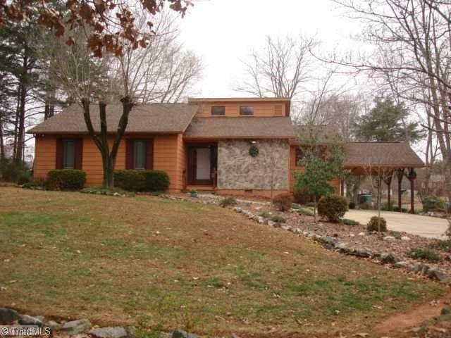 1003 Winesap Drive - Photo 1