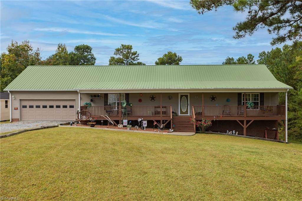164 Mcmahon Drive - Photo 1