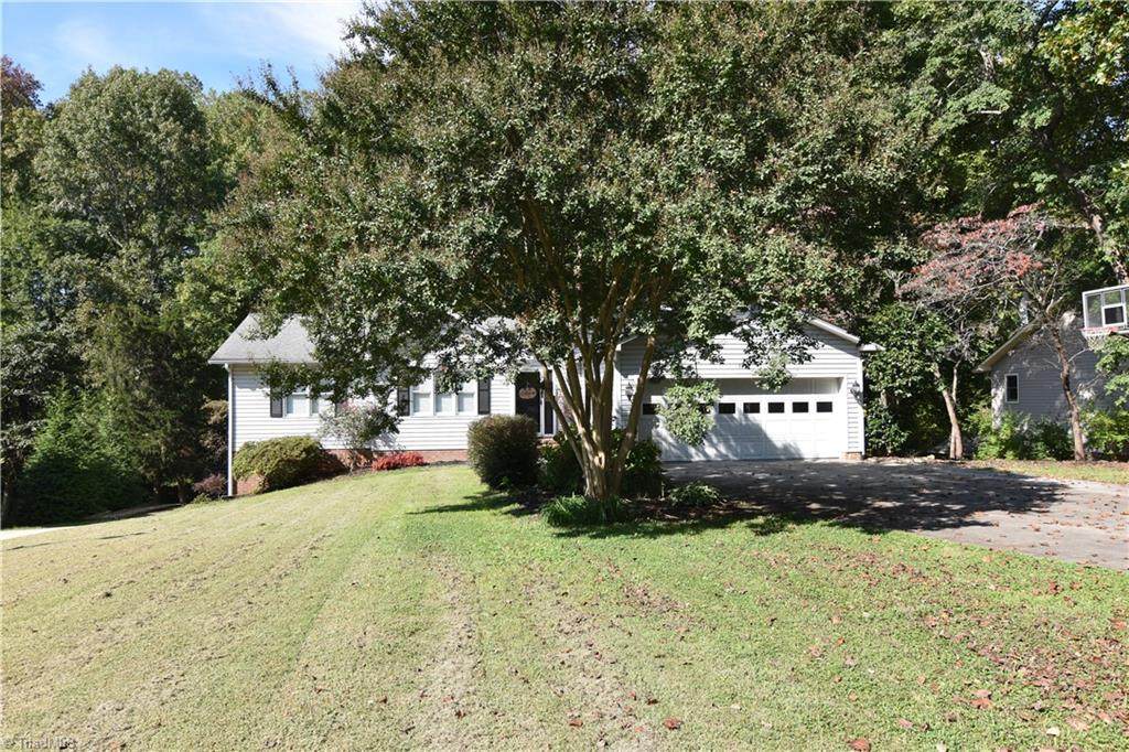 227 Winterberry Drive - Photo 1