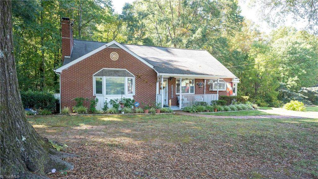 9420 Broad Street - Photo 1
