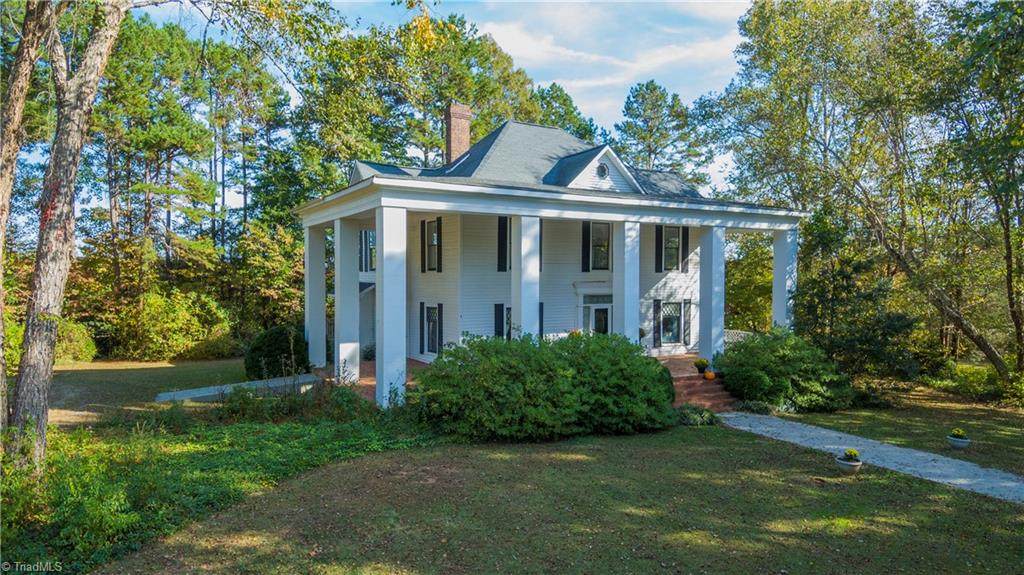 925 Hart Road - Photo 1