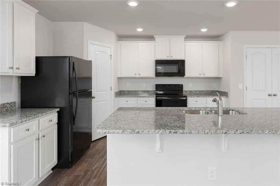 2241 Balmore Avenue - Photo 1