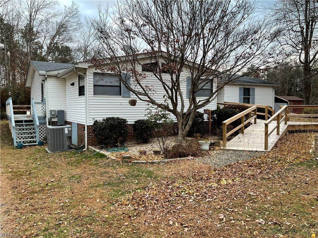 151 Pinehaven Drive - Photo 1